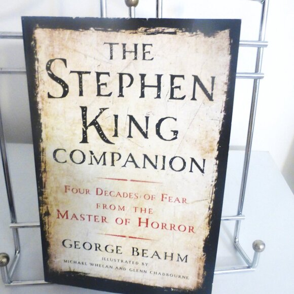 2015 - 1st EDITION The STEPHEN KING Companion Soft Cover Book MASTER of HORROR - Picture 1 of 12